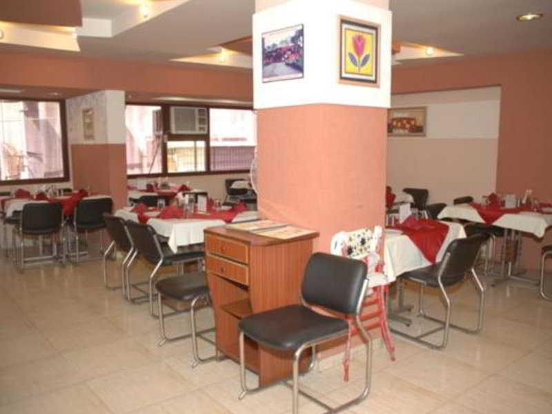 Hotel Savshanti Towers Vadodara Exterior photo